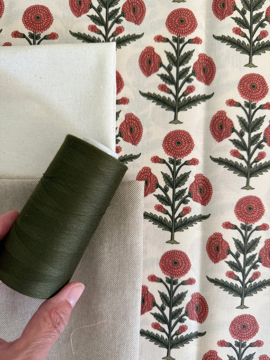Set de servilletas beige con ribete verde bosque