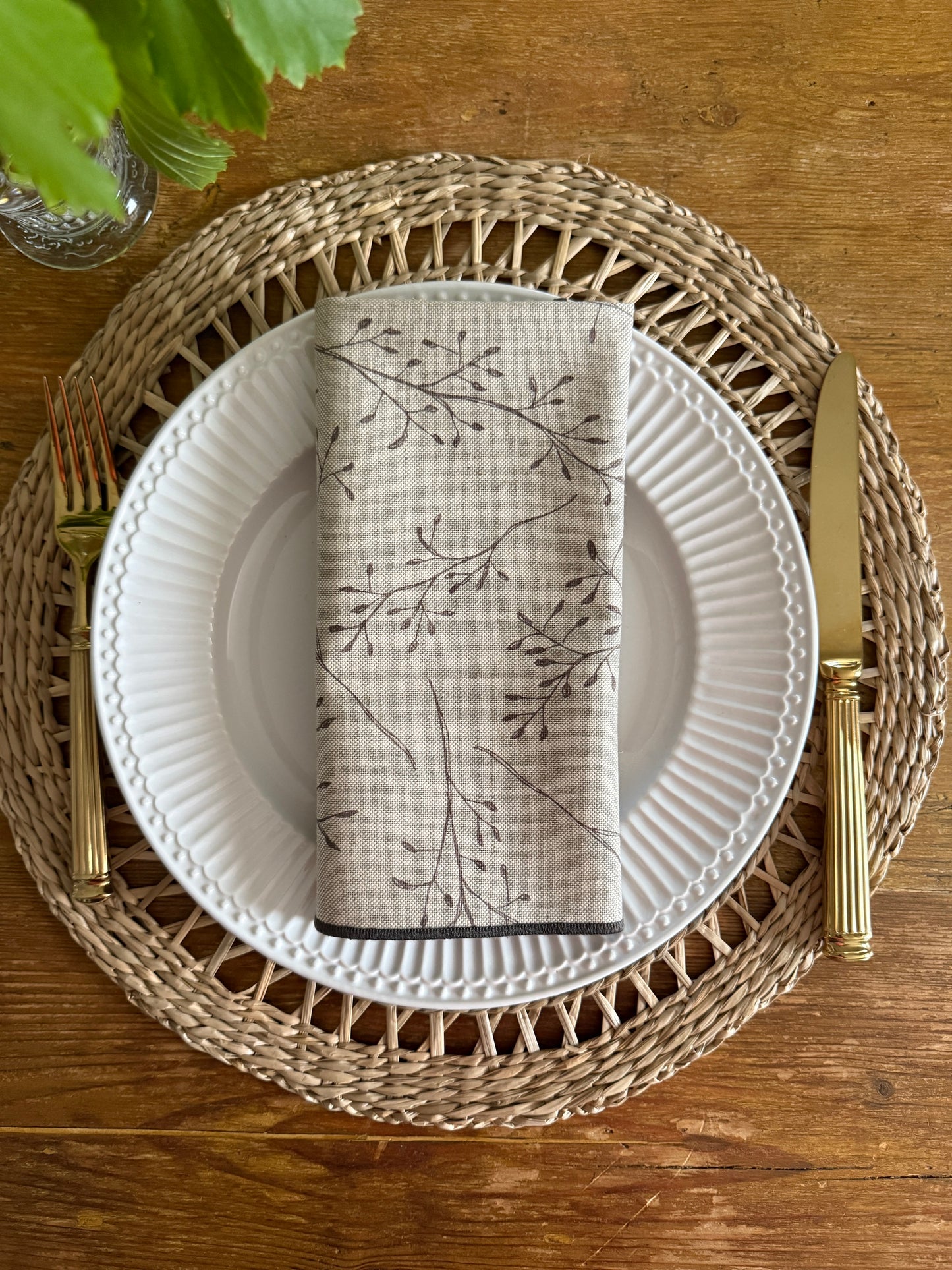 SET DE SERVILLETAS PALOMA CON RIBETE GRIS