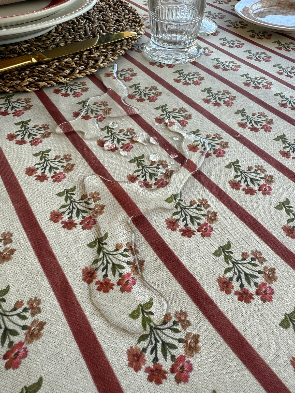 Mantel VILDA resinado