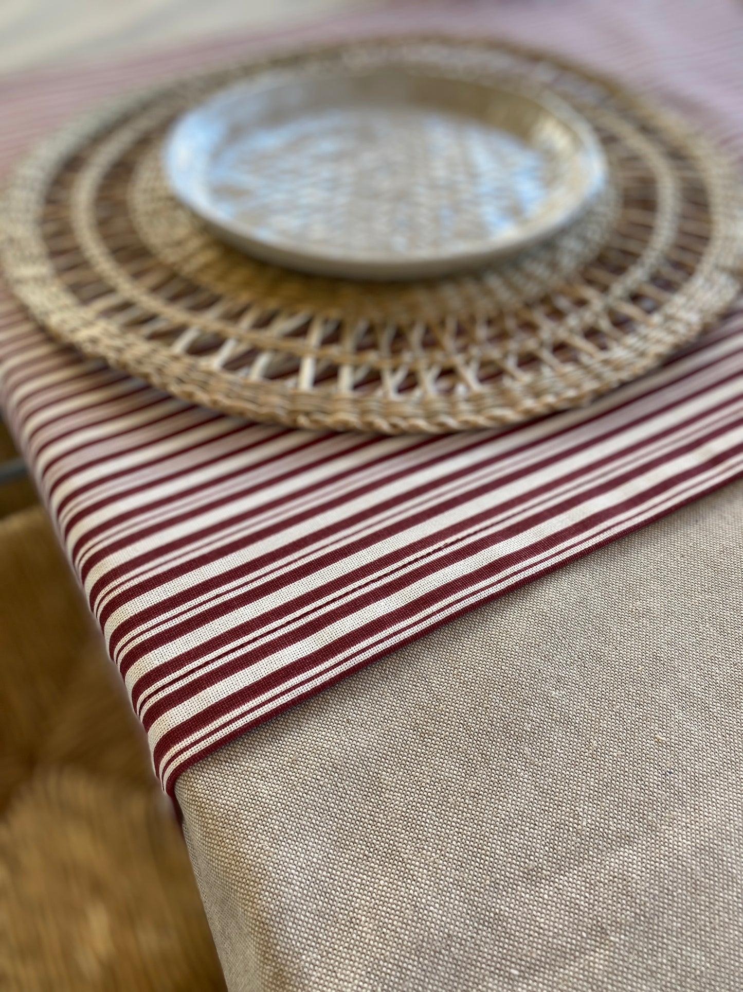 Cotton table runner Stripes