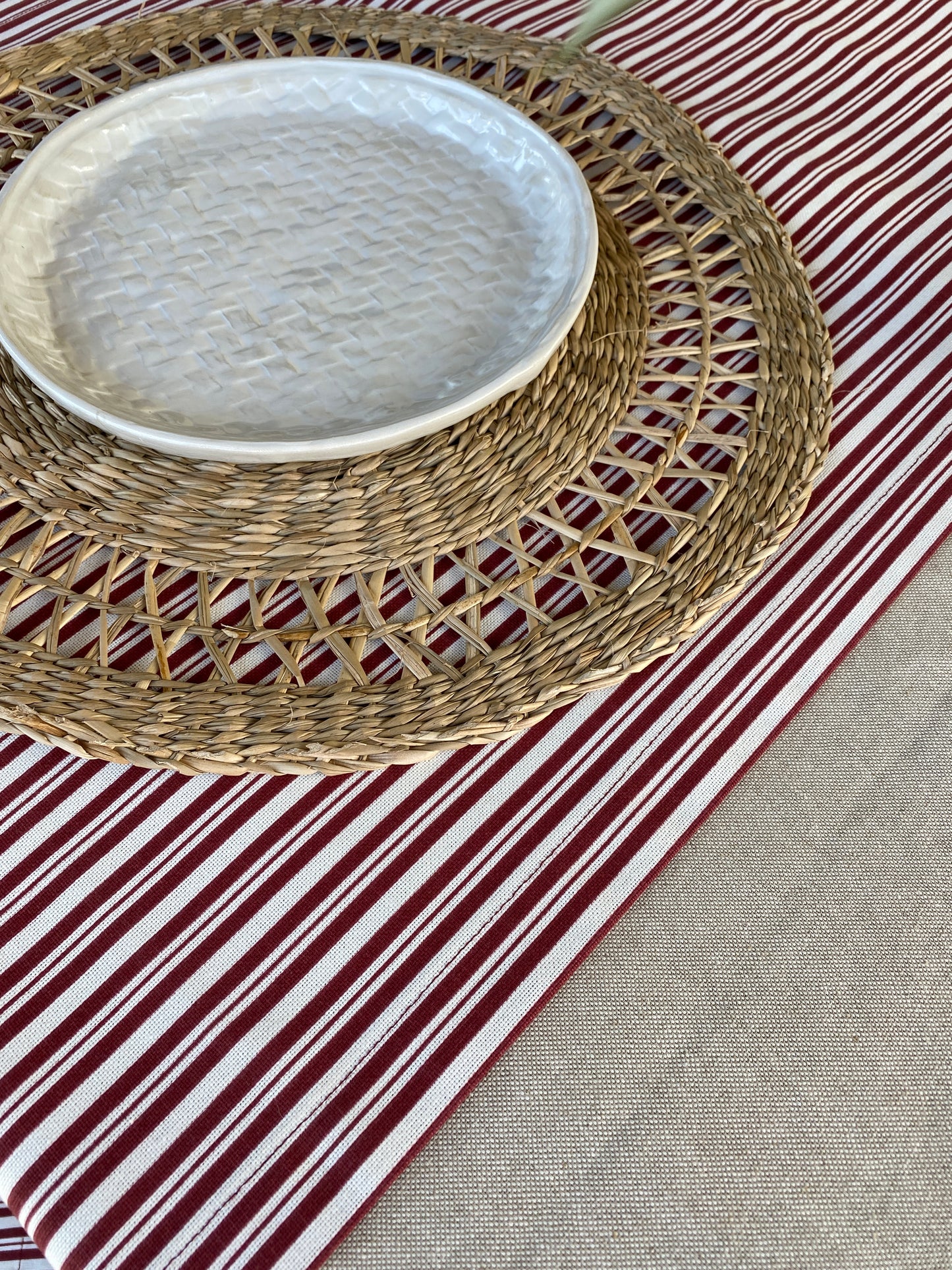 Cotton table runner Stripes