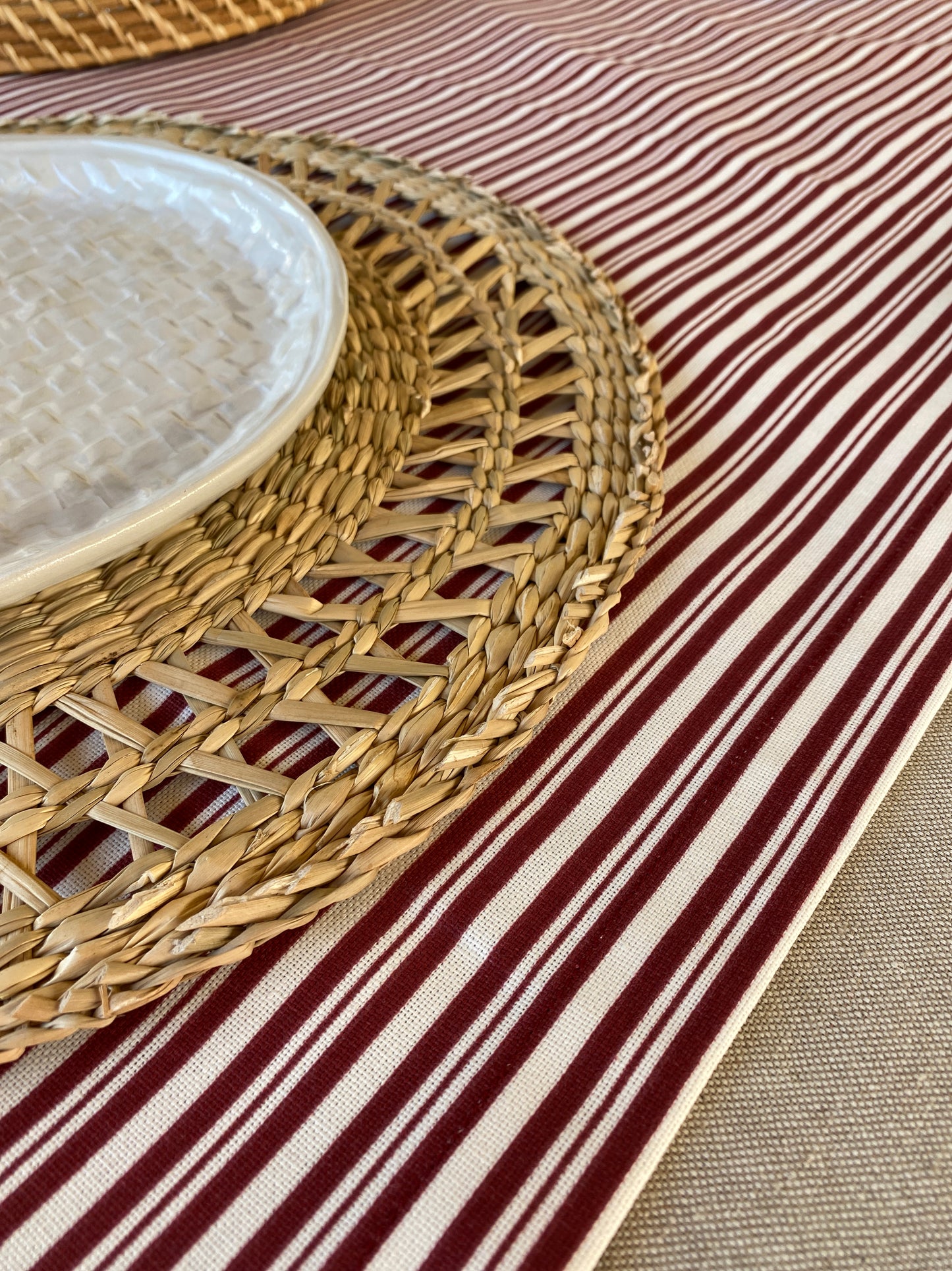 Cotton table runner Stripes