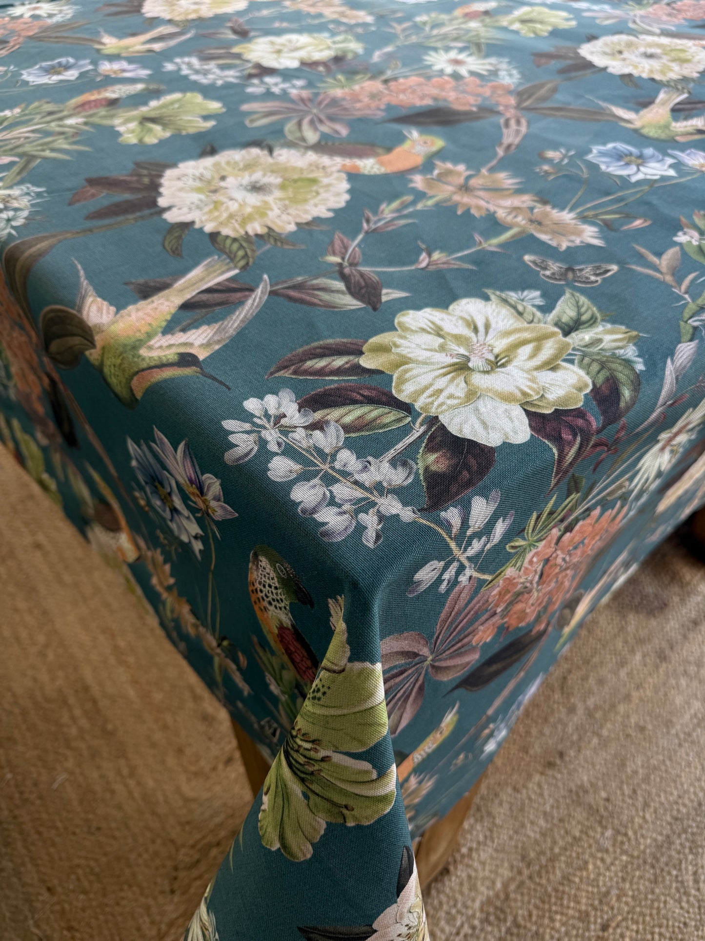 Mantel NAIRA resinado