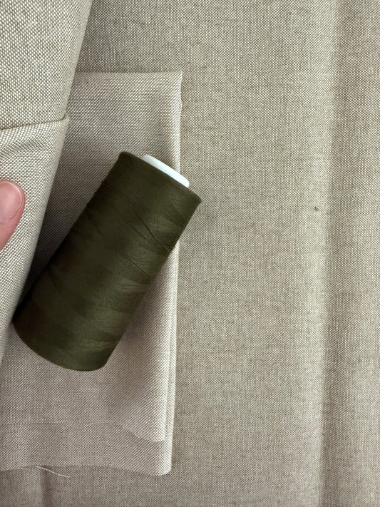 Set de servilletas beige con ribete verde bosque