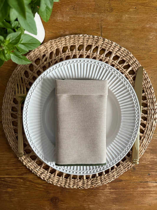 Set de servilletas beige con ribete oliva