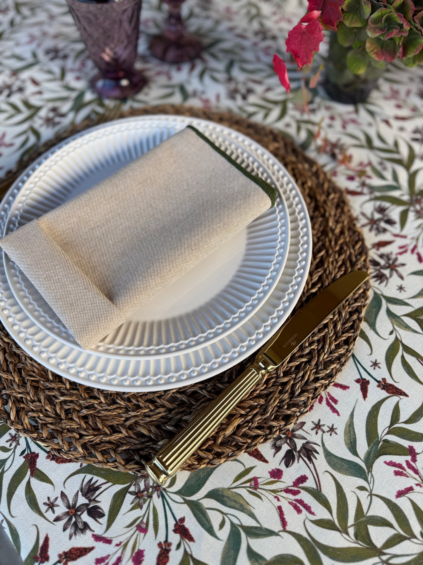 Set de servilletas beige con ribete oliva