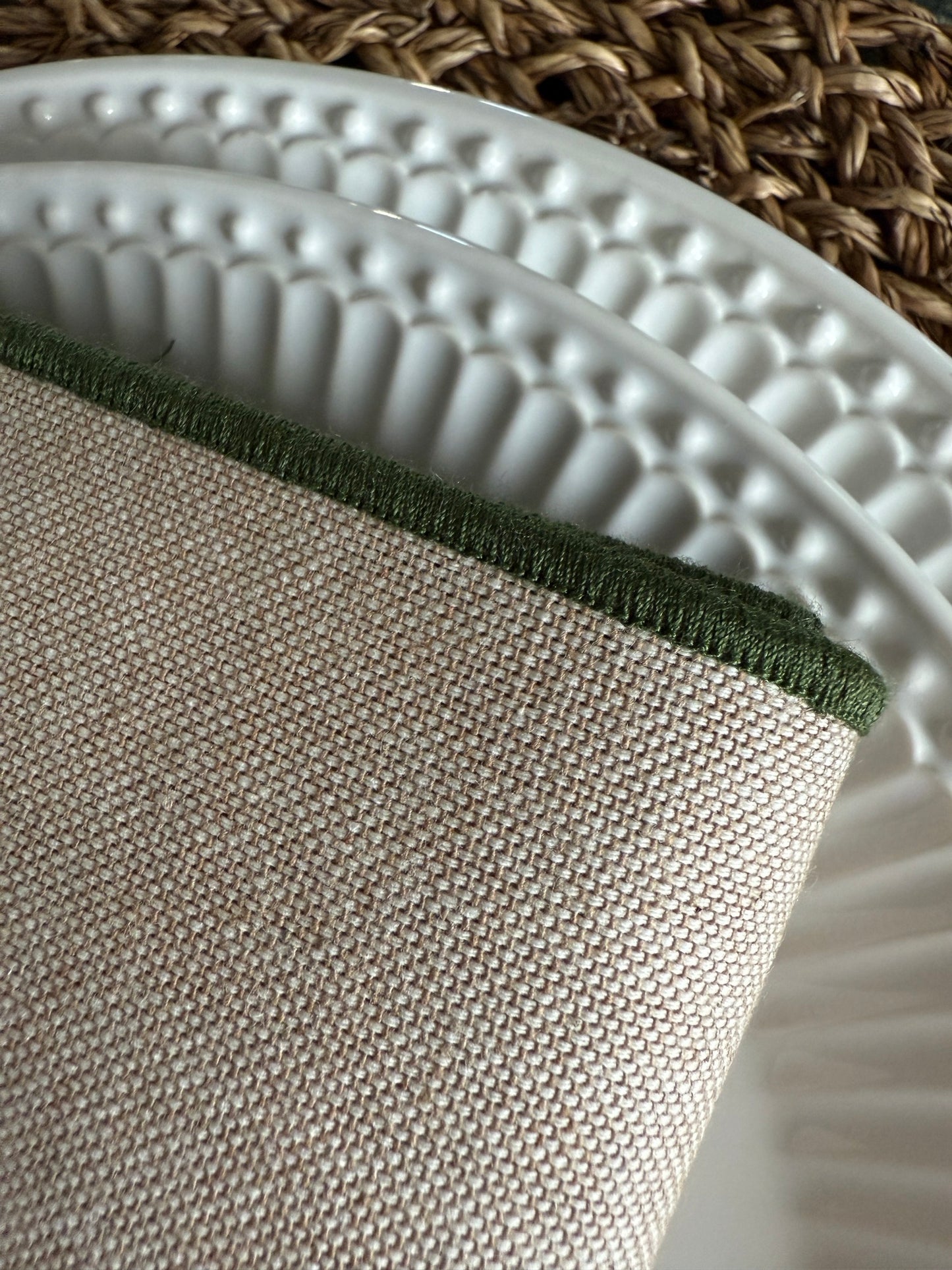 Set de servilletas beige con ribete oliva