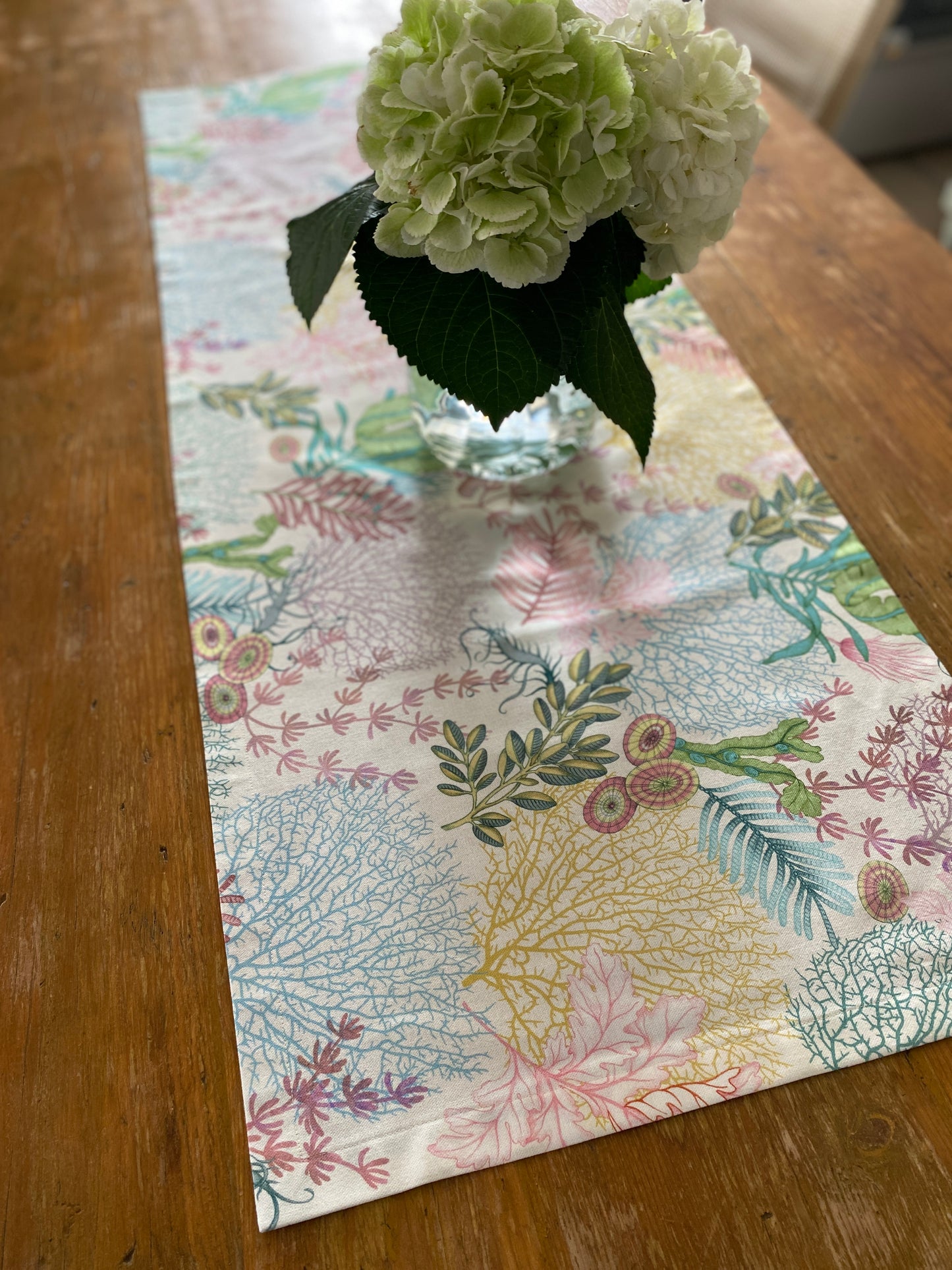 Cotton table runner Caribs