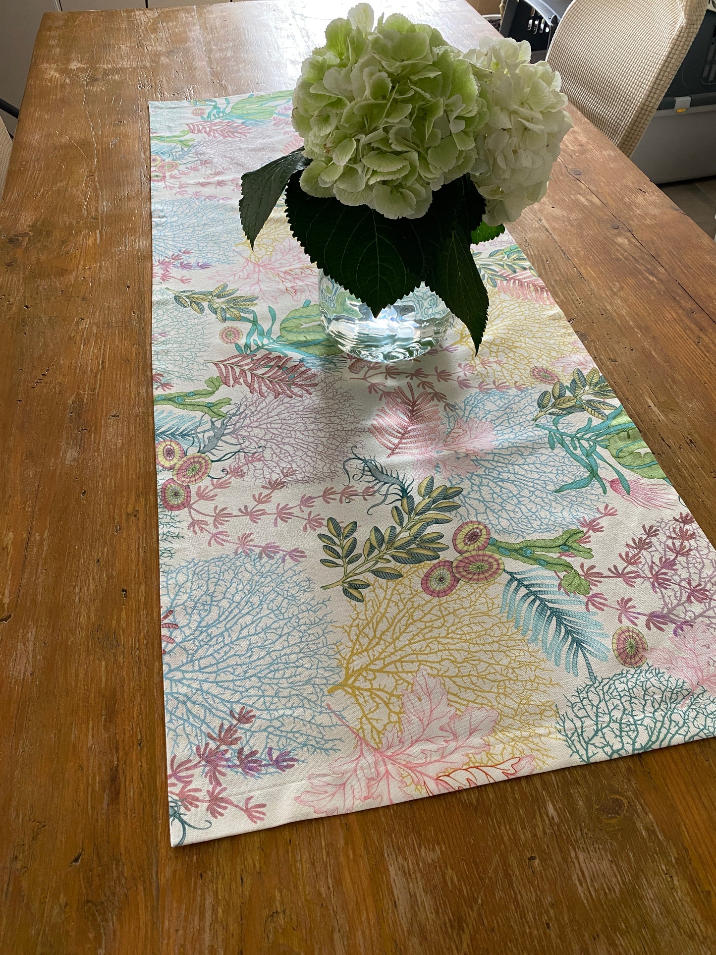 Cotton table runner Caribs