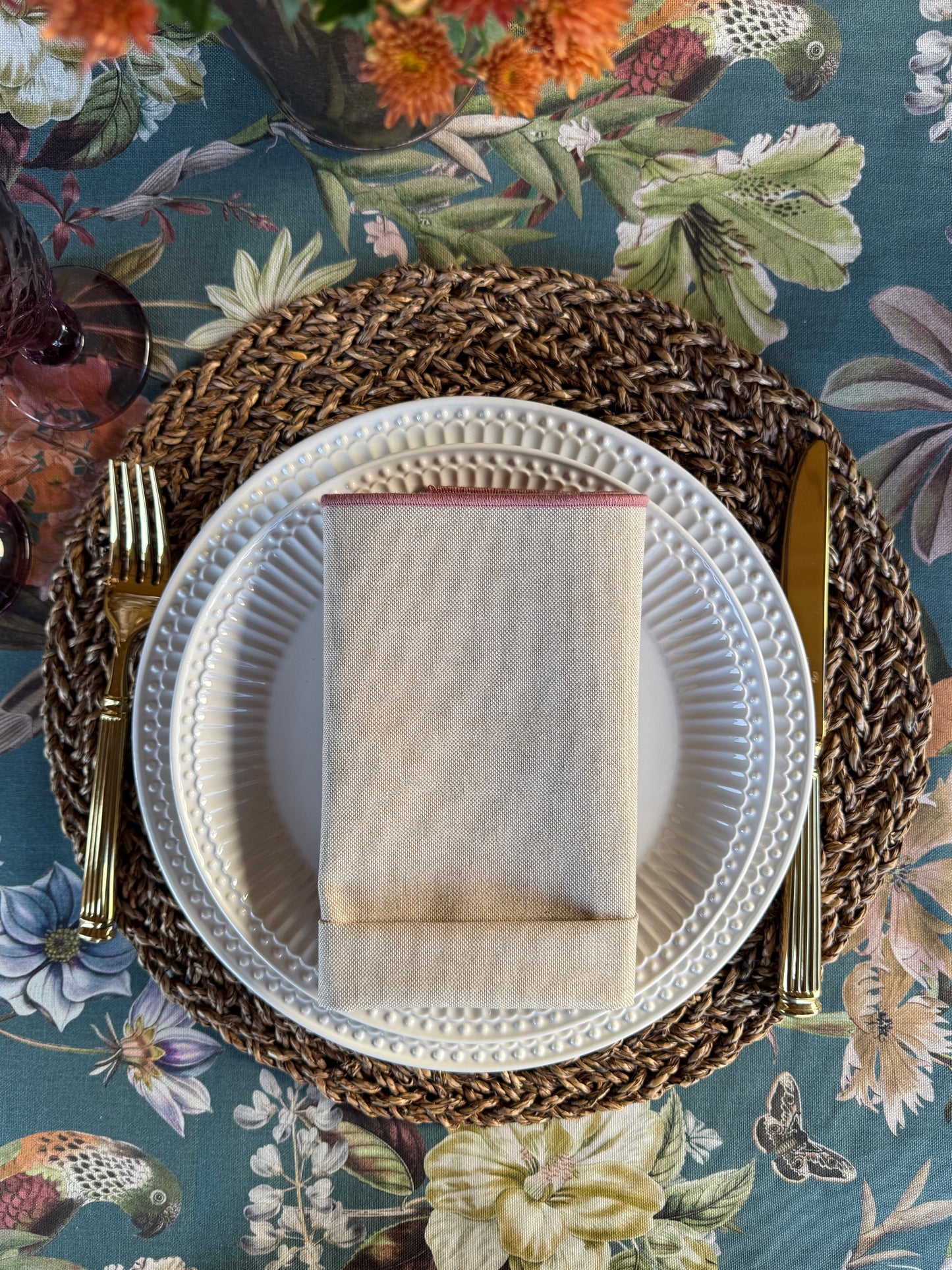 Set de servilletas beige con ribete rosa vintage