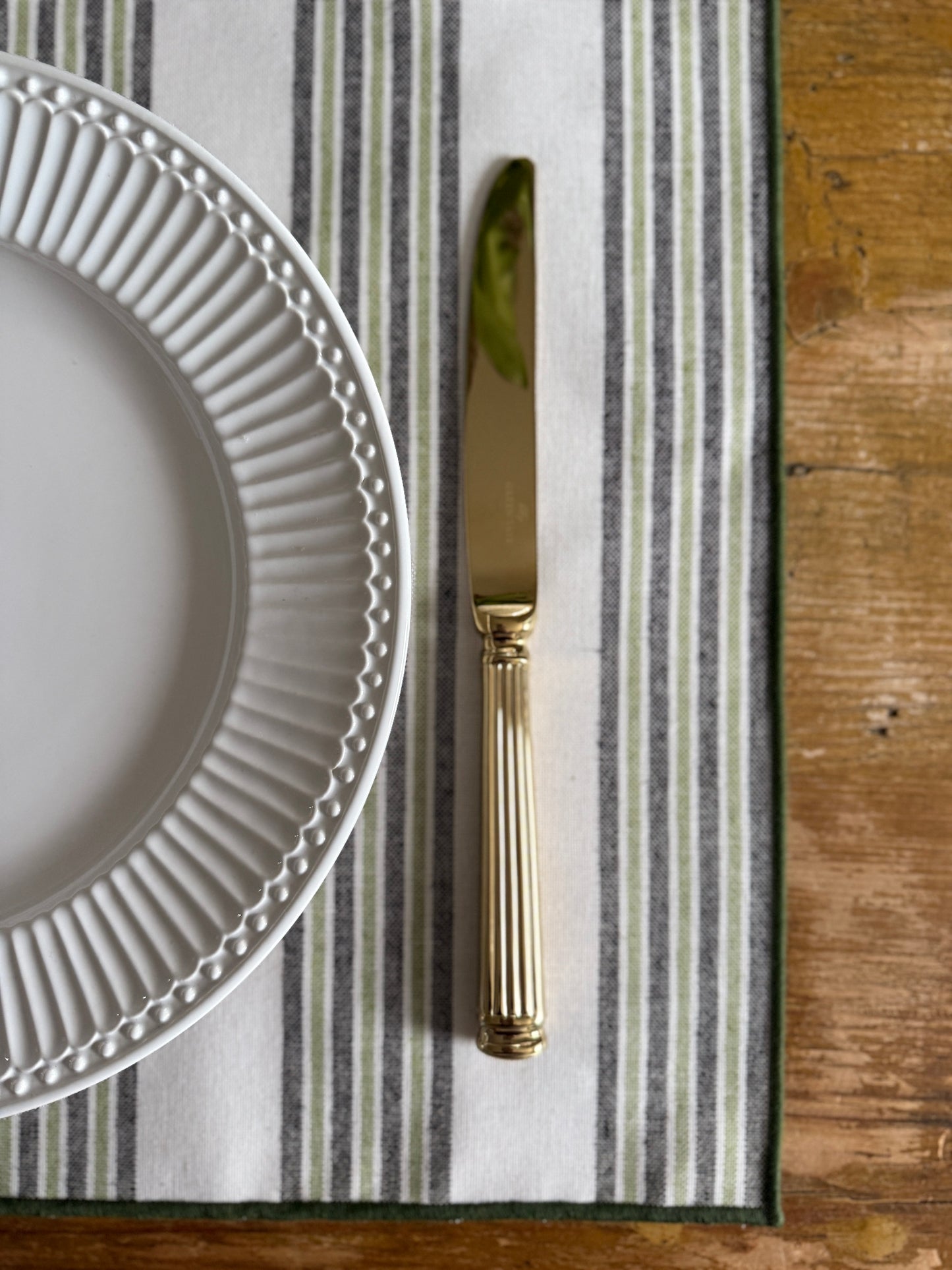 Mantel individual ASPEN resinado