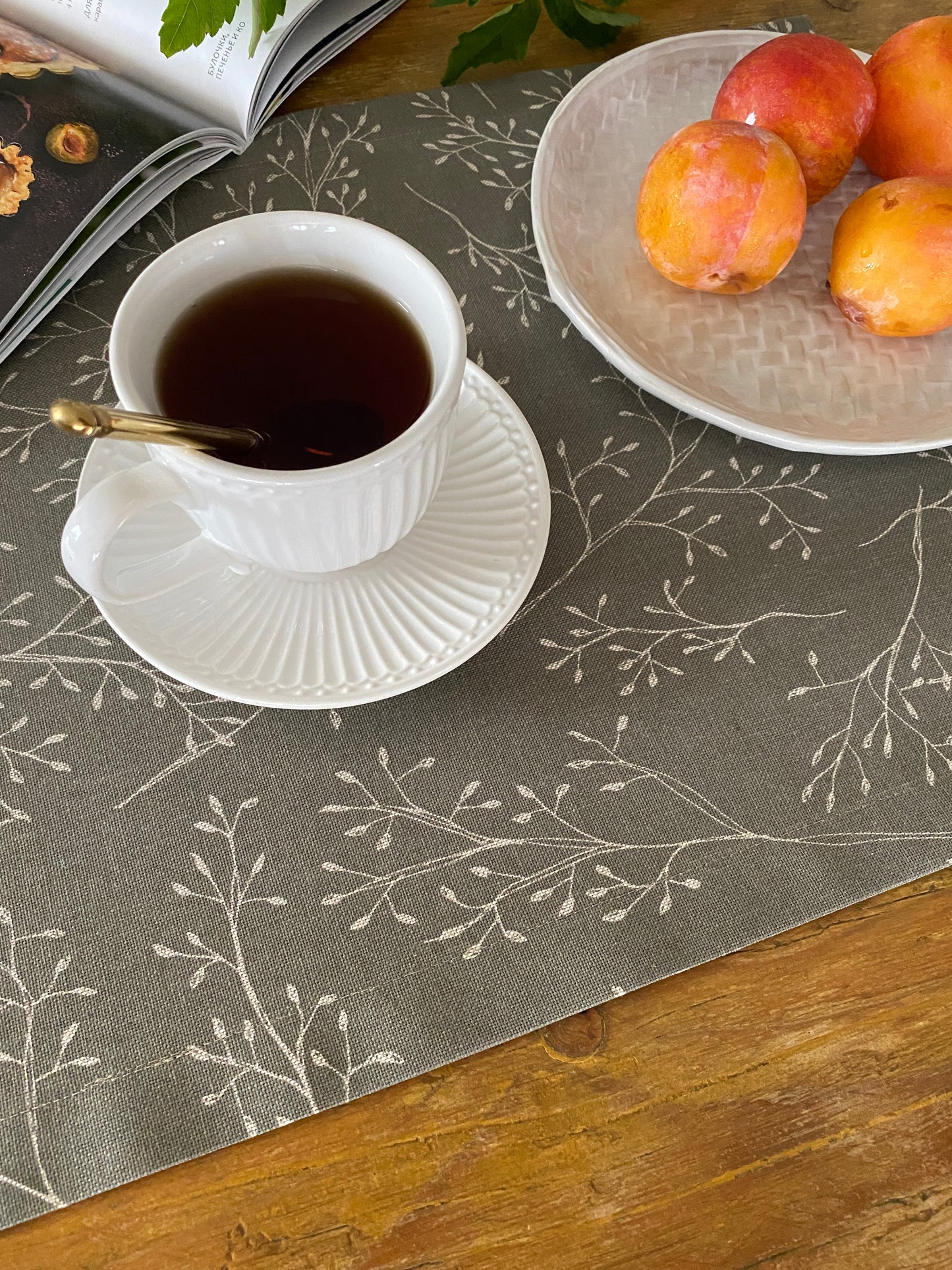 Forest olive, cotton placemat 50x37 cm