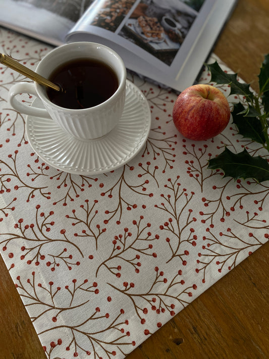 Berries, cotton placemat