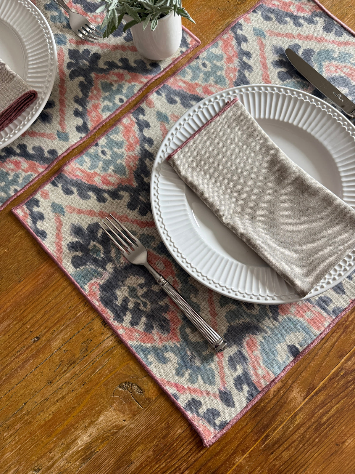 PACK MAITE (INDIVIDUALES antimanchas + SERVILLETAS beige)