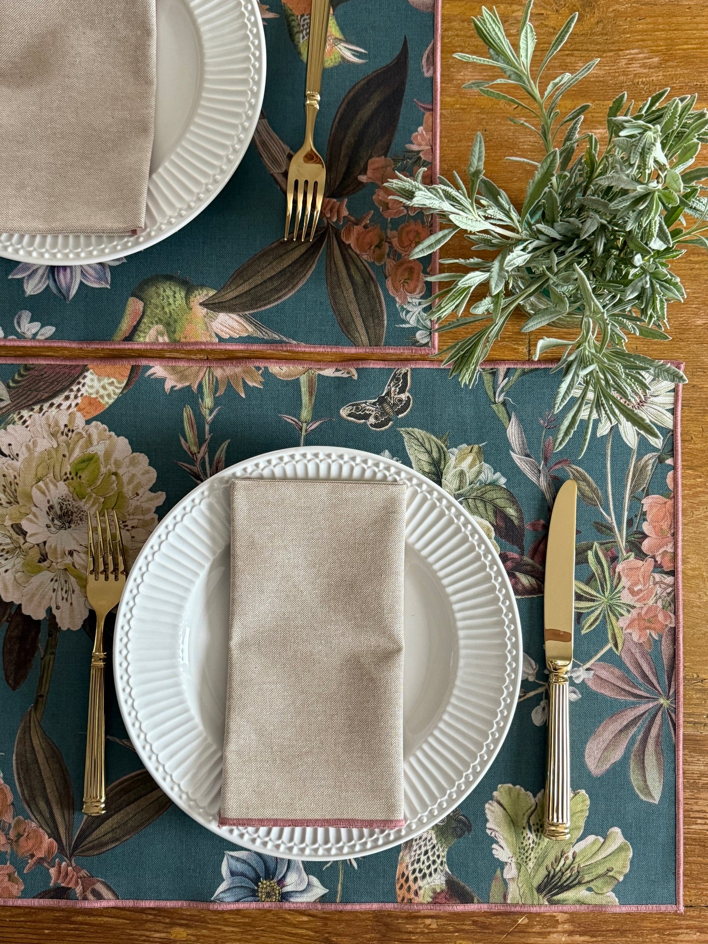 PACK NAIRA (INDIVIDUALES antimanchas + SERVILLETAS)