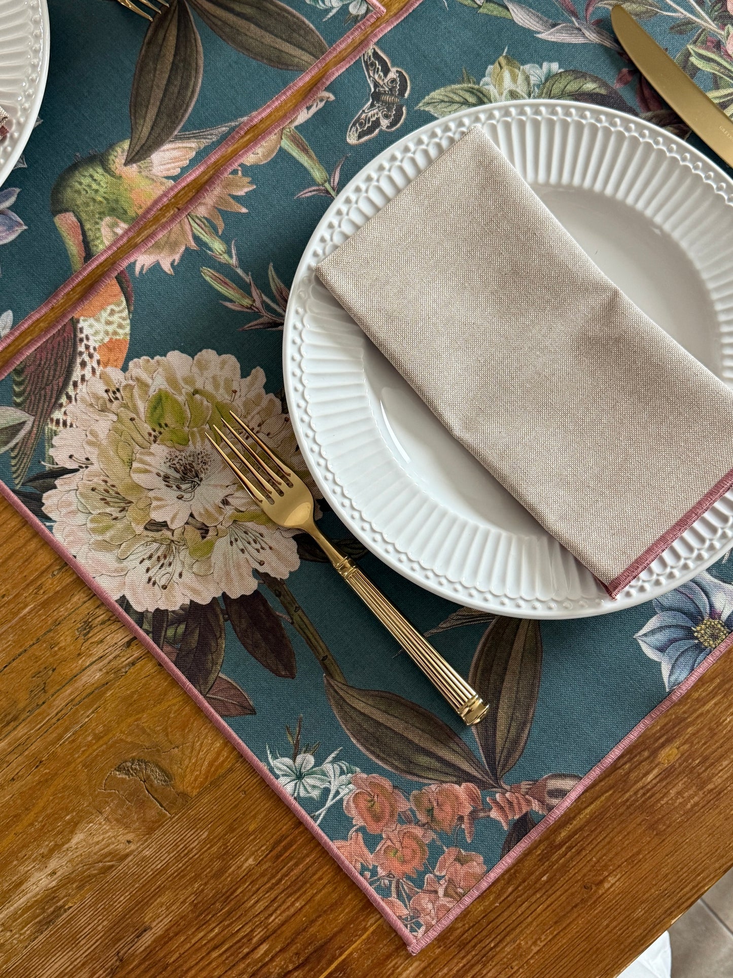 PACK NAIRA (INDIVIDUALES antimanchas + SERVILLETAS)