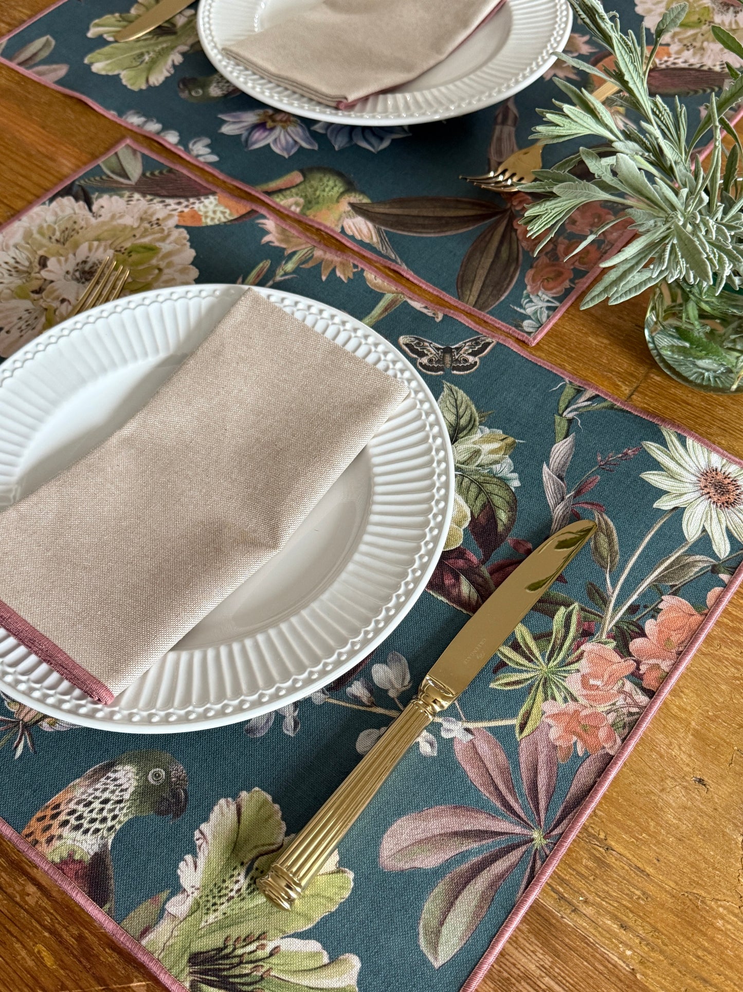 PACK NAIRA (INDIVIDUALES antimanchas + SERVILLETAS)