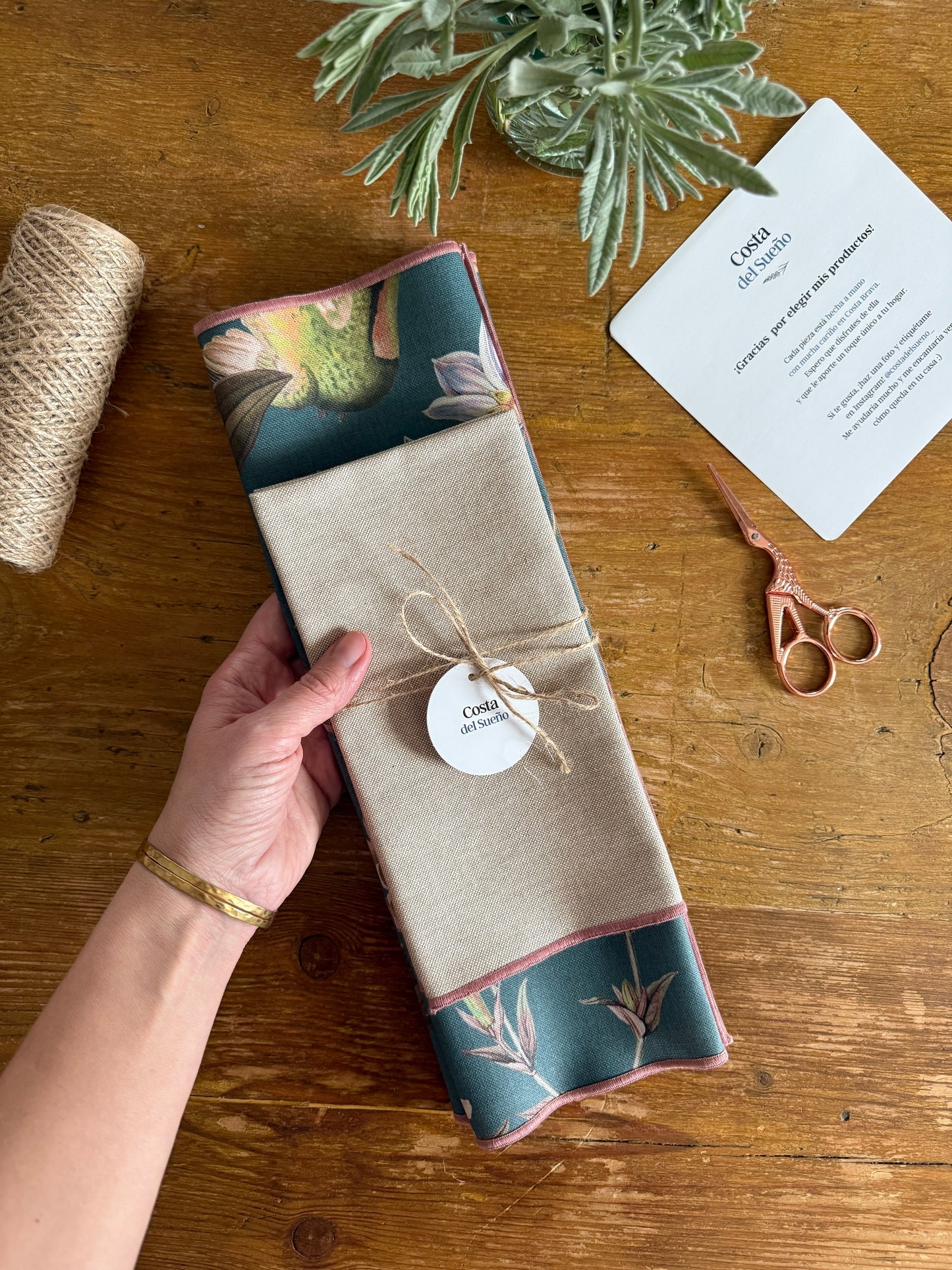 PACK NAIRA (INDIVIDUALES antimanchas + SERVILLETAS)