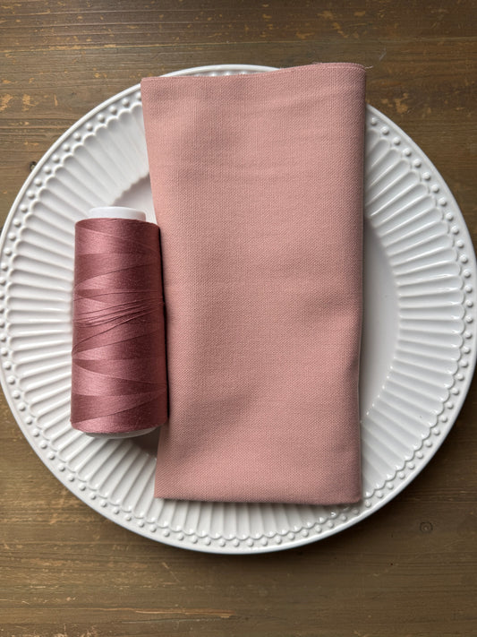 Servilleta rosa con ribete rosa vintage