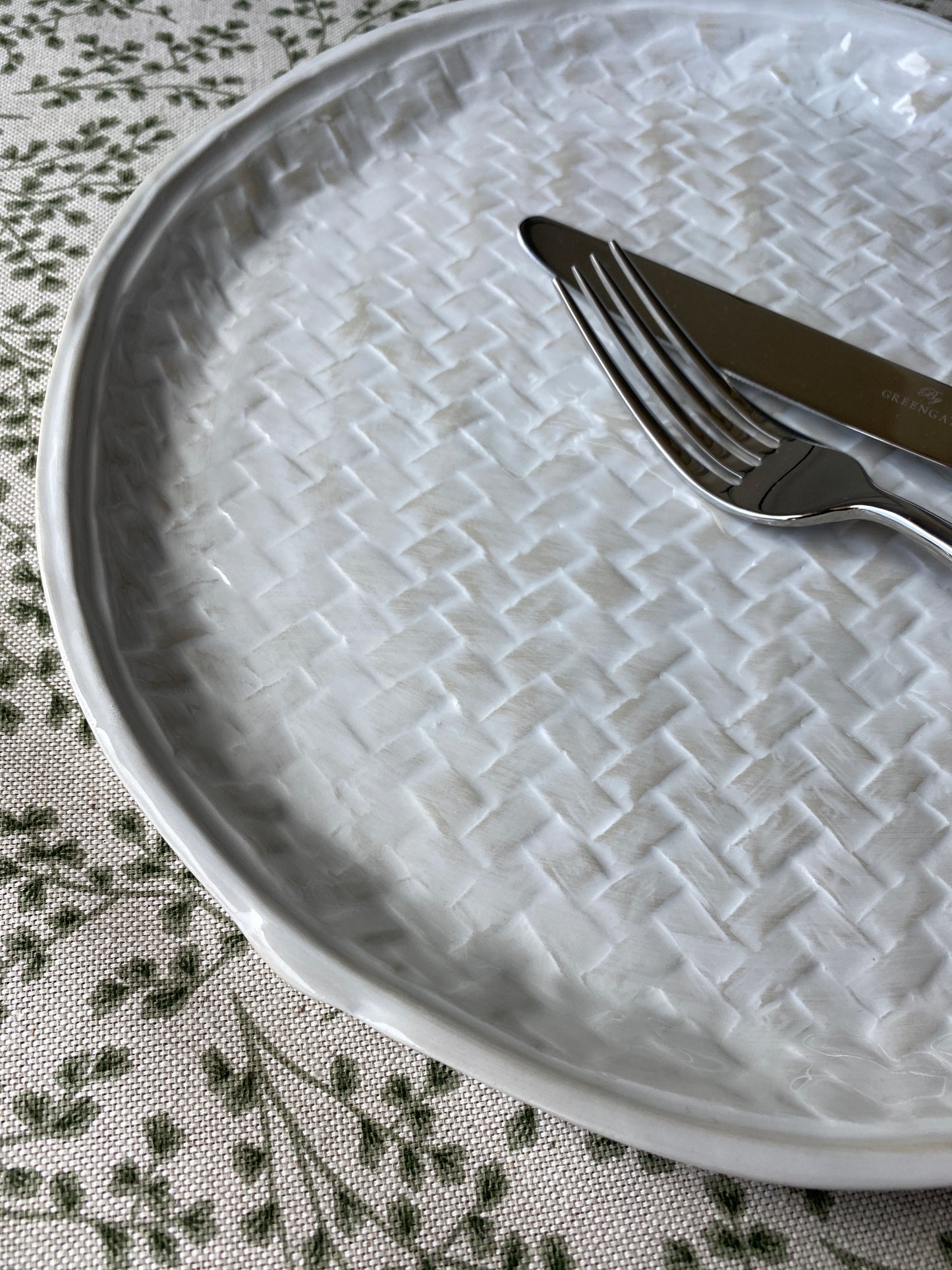 Dinner plate Woven