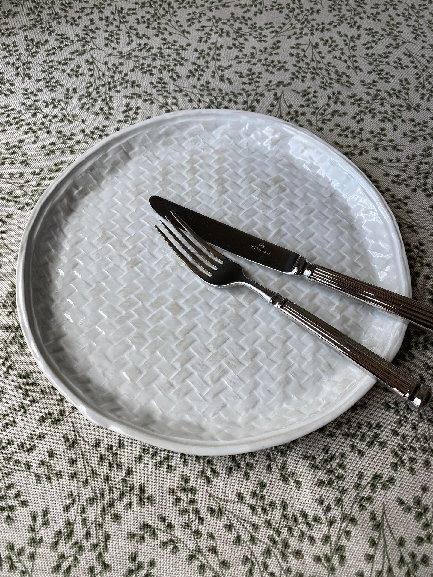 Dinner plate Woven