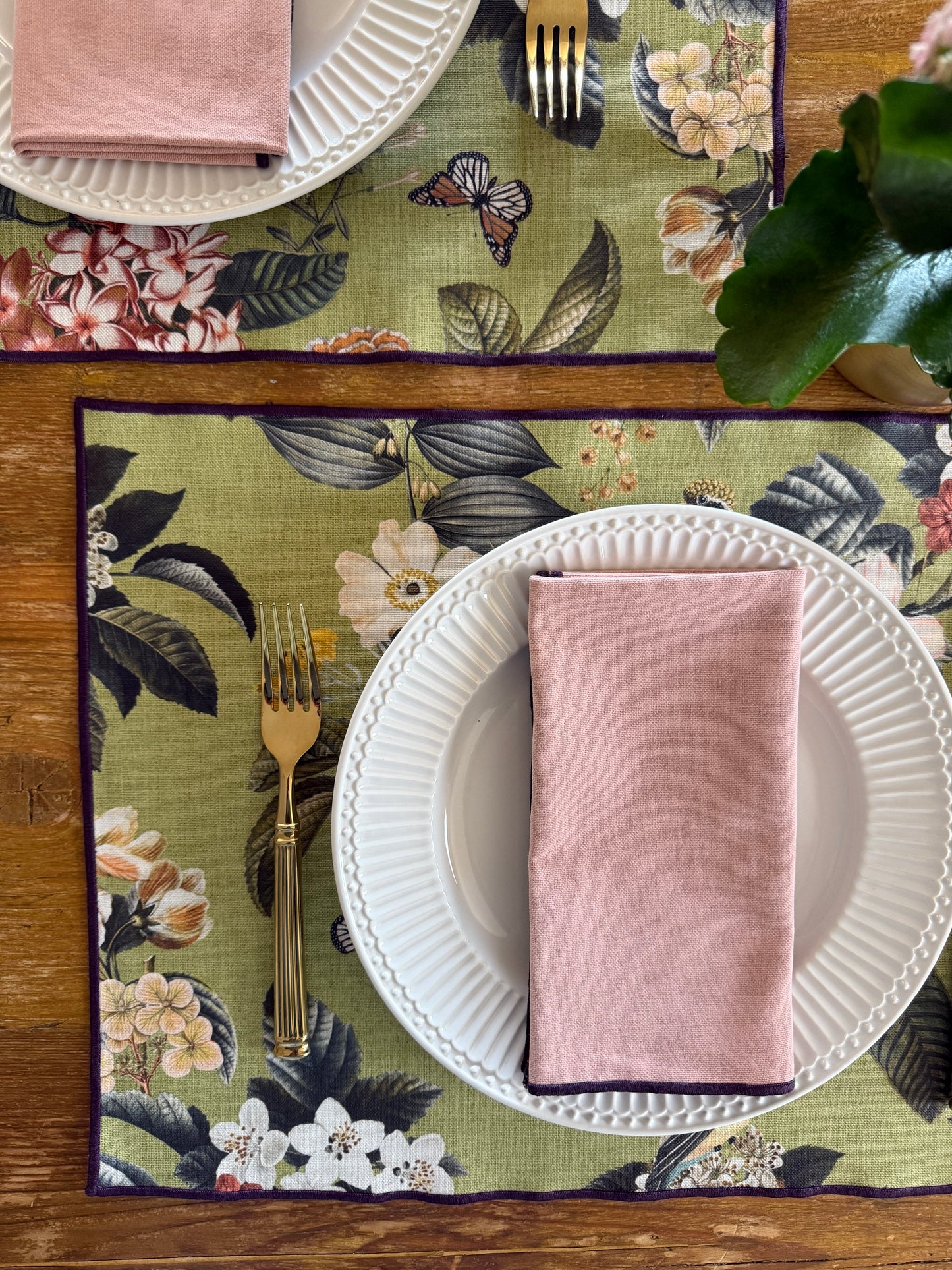 PACK GABRIEL verde (individuales antimanchas + servilletas)