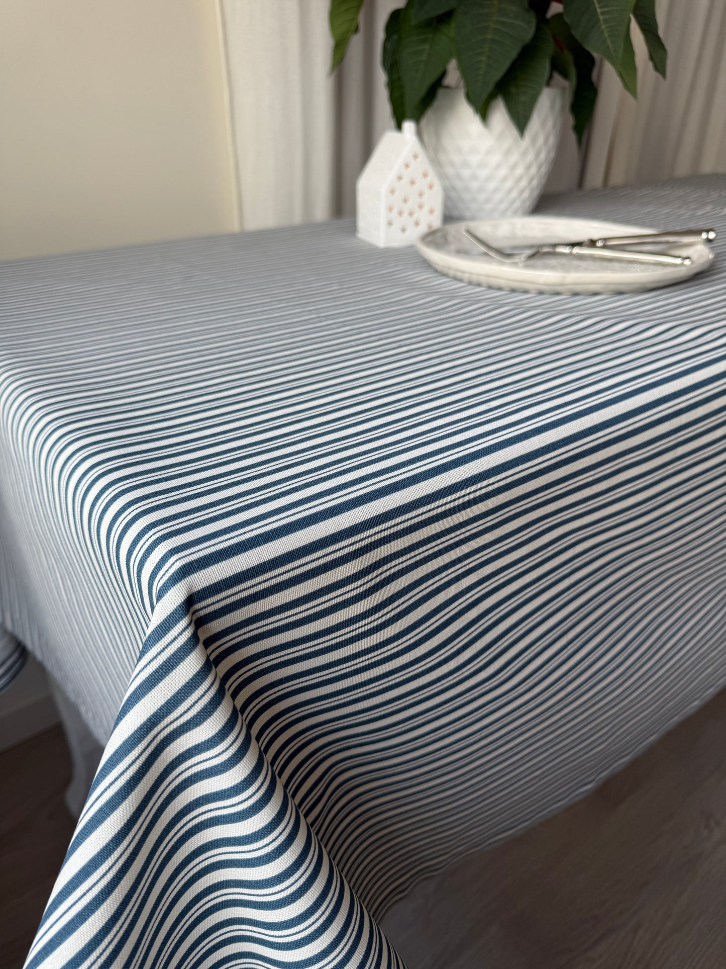 Lidia blue, cotton tablecloth